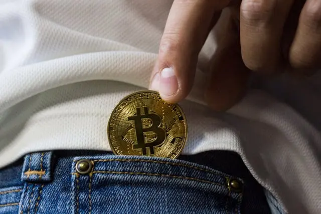 Obligation d’inscription à la FSMA pour les prestataires de crypto-actifs à partir du 1er mai 2022